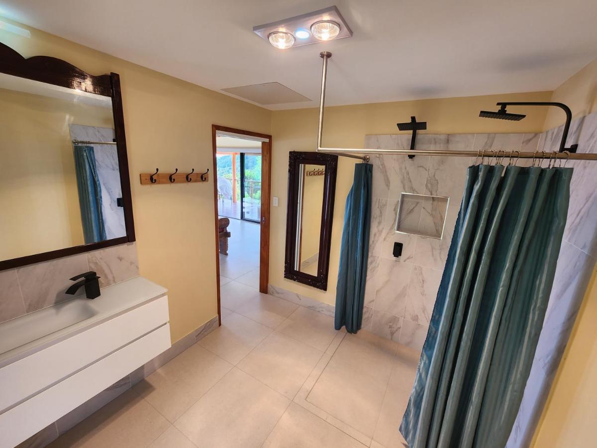 มาเลนี่ทรอปิคอลรีทรีท Bed & Breakfast เมลเลนี ภายนอก รูปภาพ