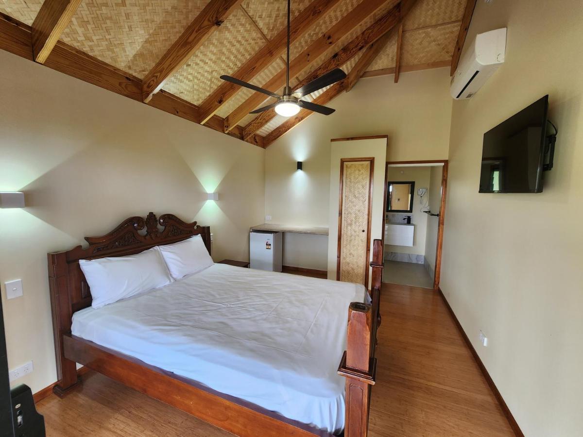 มาเลนี่ทรอปิคอลรีทรีท Bed & Breakfast เมลเลนี ภายนอก รูปภาพ