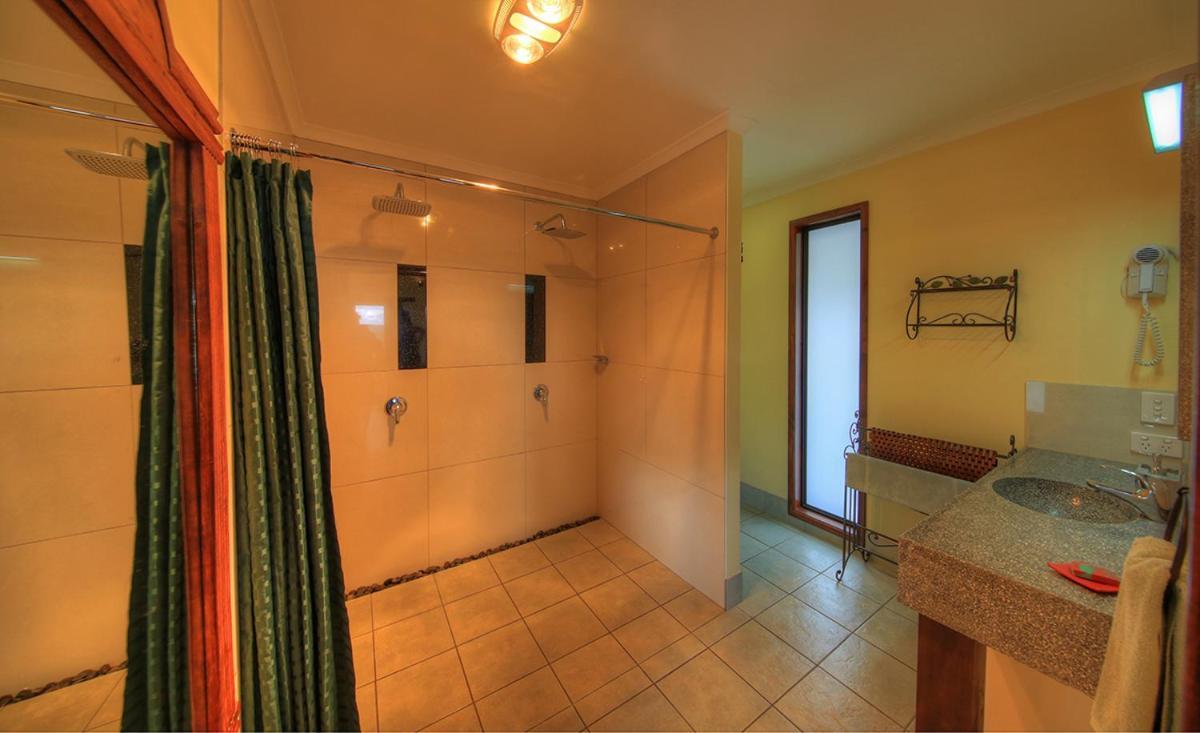 มาเลนี่ทรอปิคอลรีทรีท Bed & Breakfast เมลเลนี ภายนอก รูปภาพ