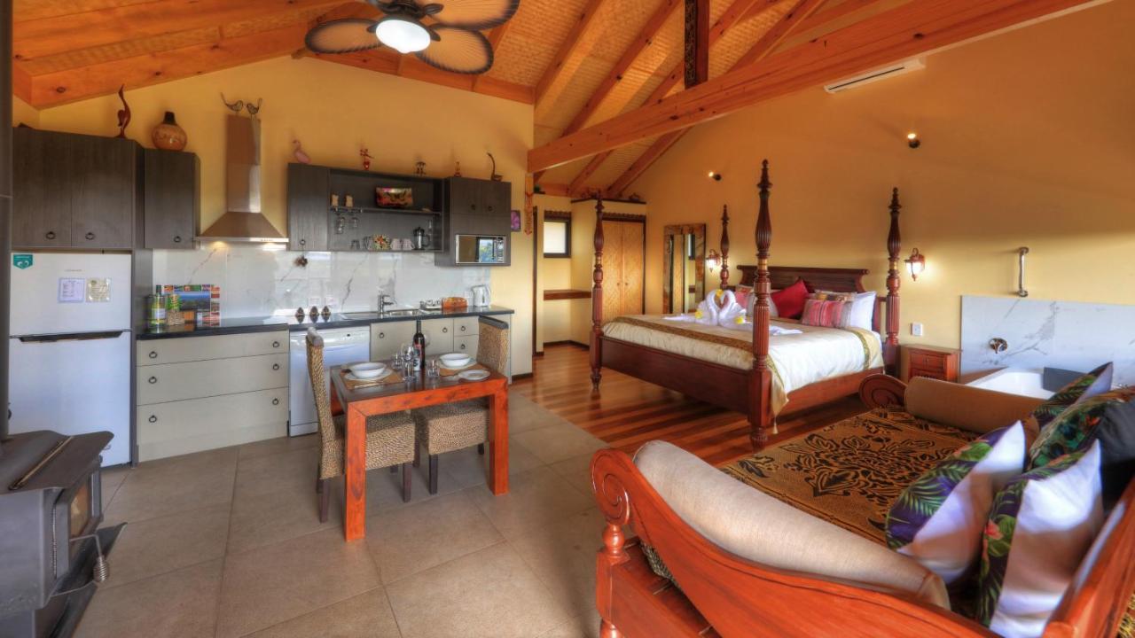 มาเลนี่ทรอปิคอลรีทรีท Bed & Breakfast เมลเลนี ภายนอก รูปภาพ