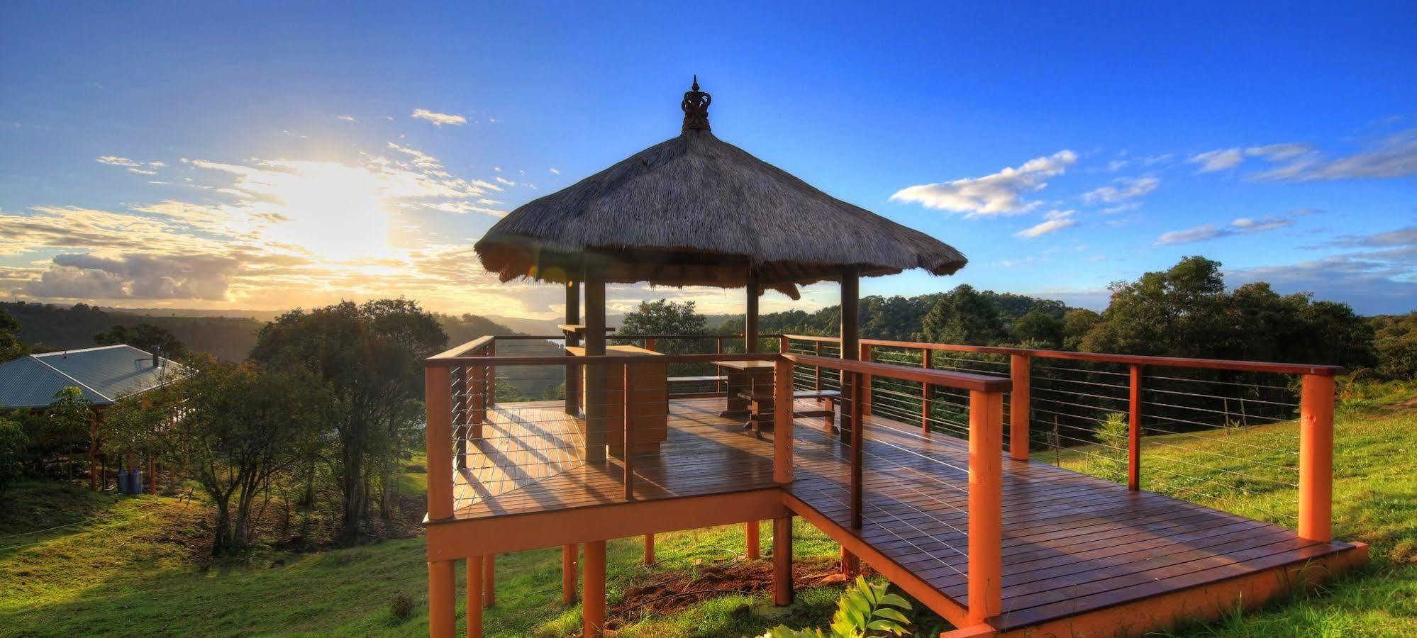 มาเลนี่ทรอปิคอลรีทรีท Bed & Breakfast เมลเลนี ภายนอก รูปภาพ