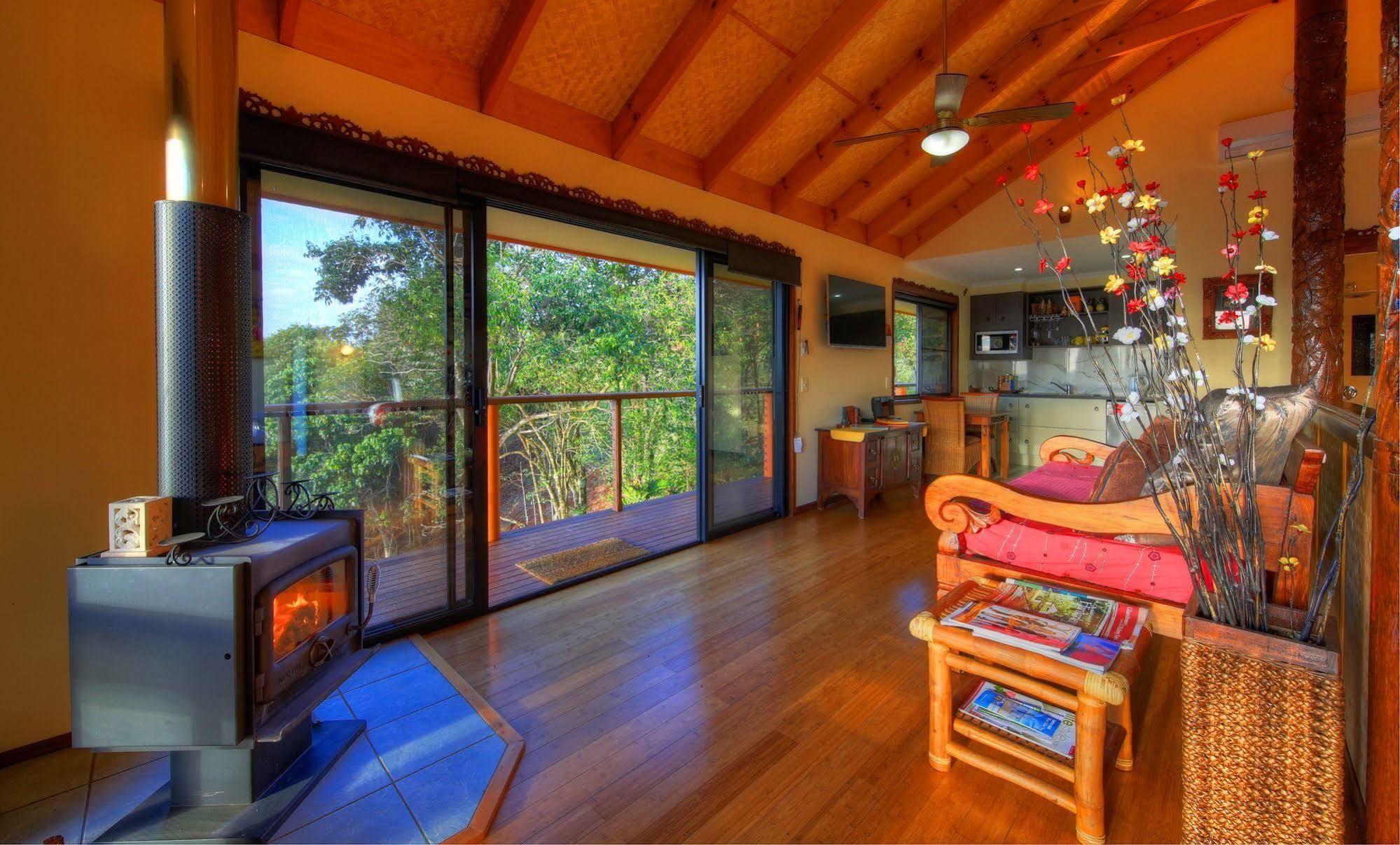 มาเลนี่ทรอปิคอลรีทรีท Bed & Breakfast เมลเลนี ภายนอก รูปภาพ